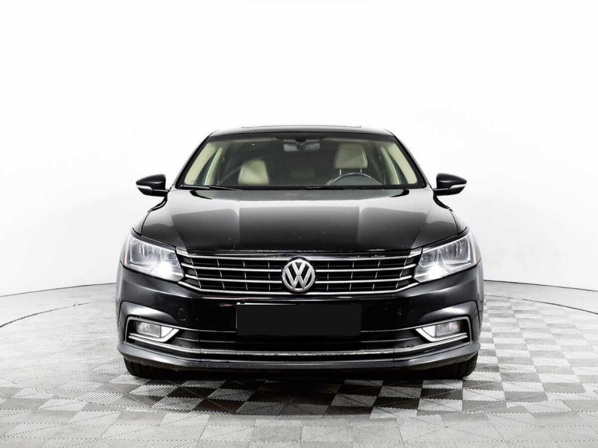 Volkswagen Passat (North America and China) с пробегом — 2016 год. Фото: #1