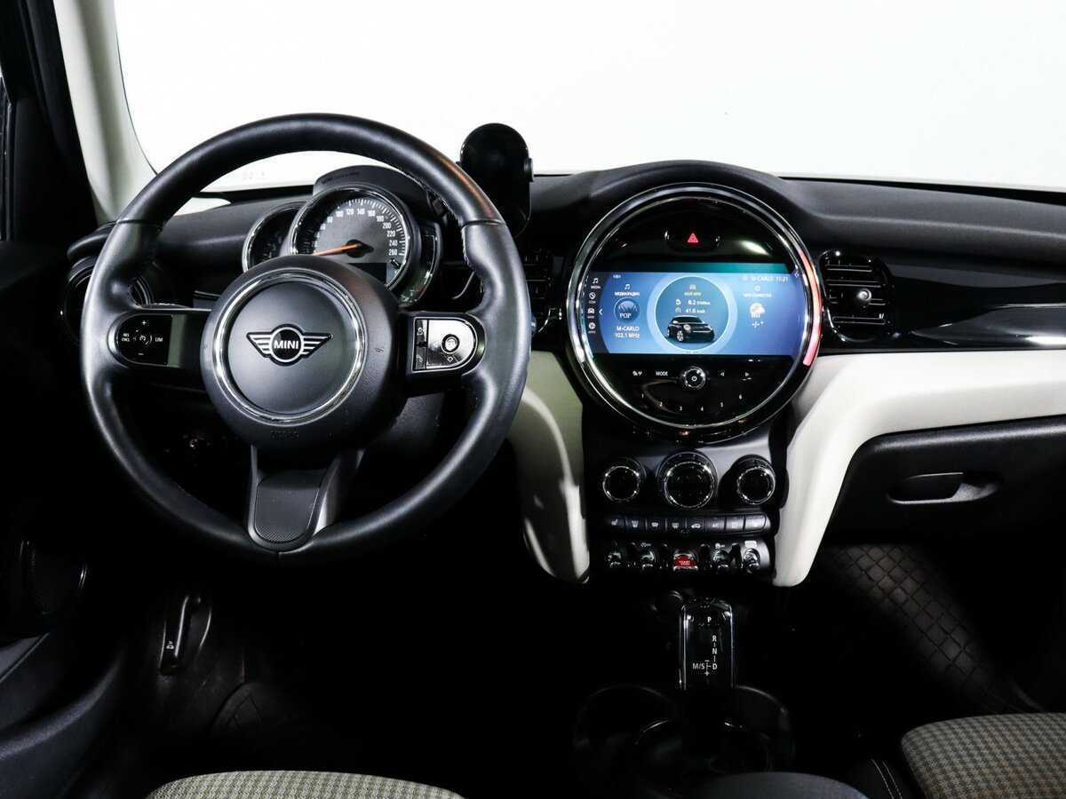 Mini Hatch с пробегом — 2021 год. Фото: #8