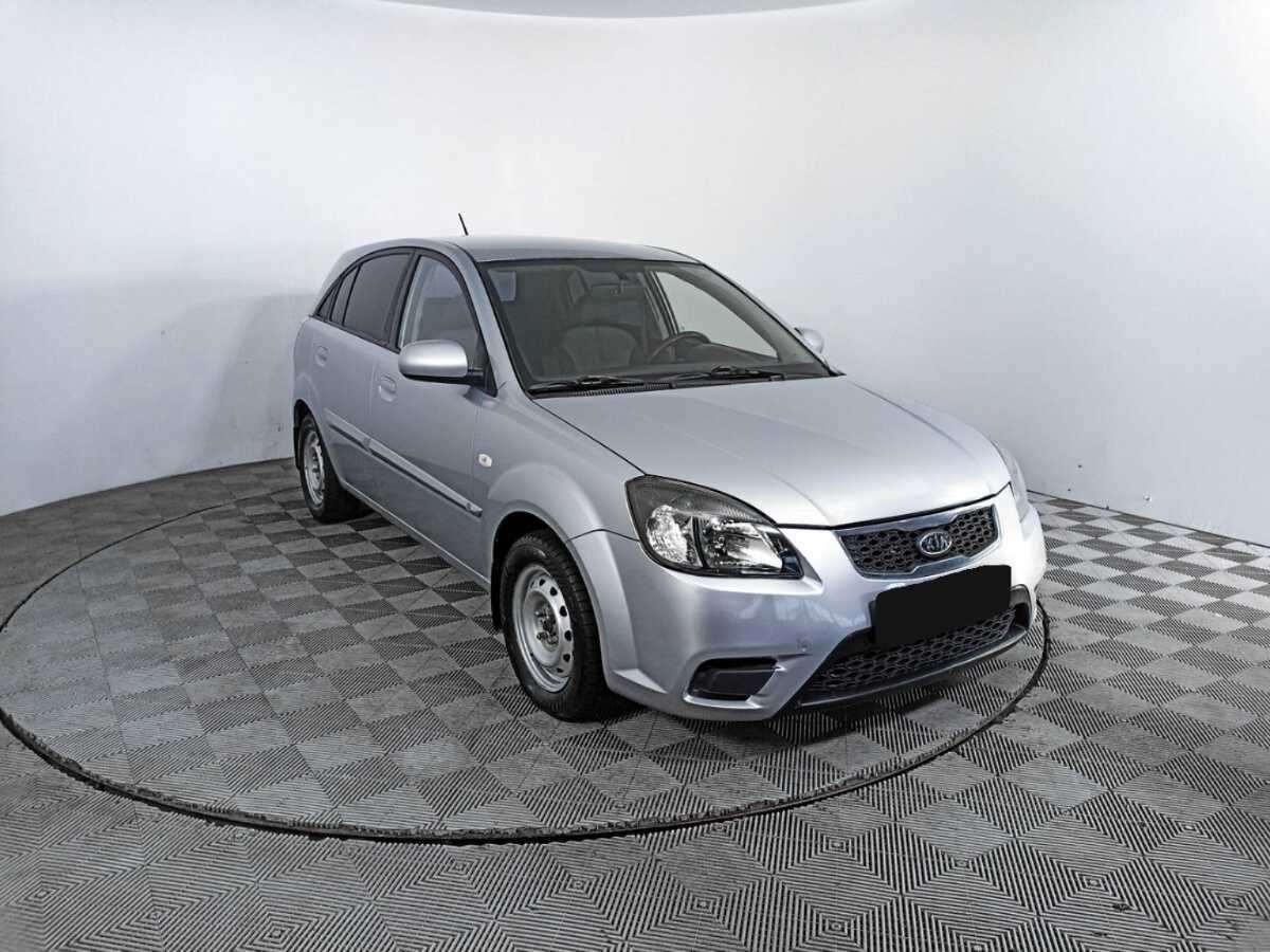 Kia Rio с пробегом — 2010 год. Фото: #2