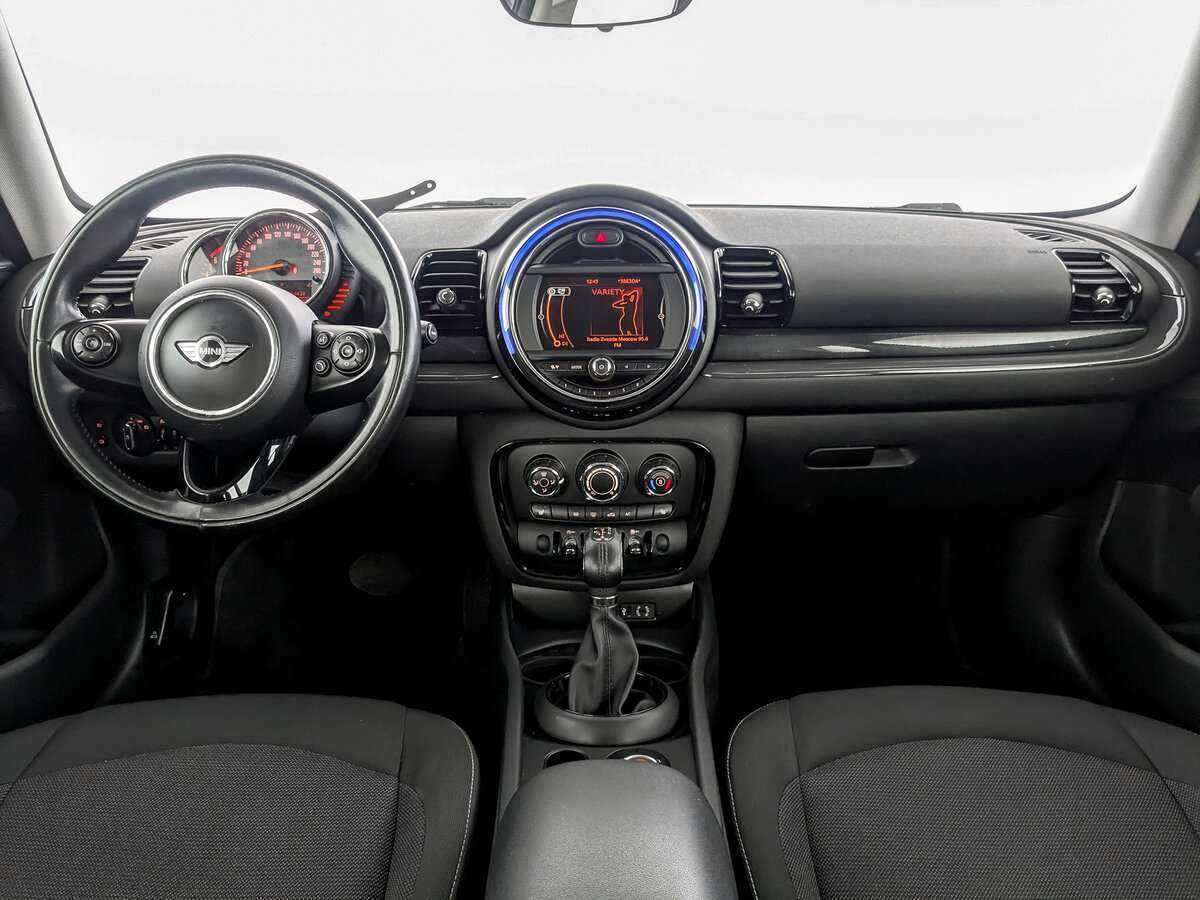 Mini Clubman с пробегом — 2017 год. Фото: #11