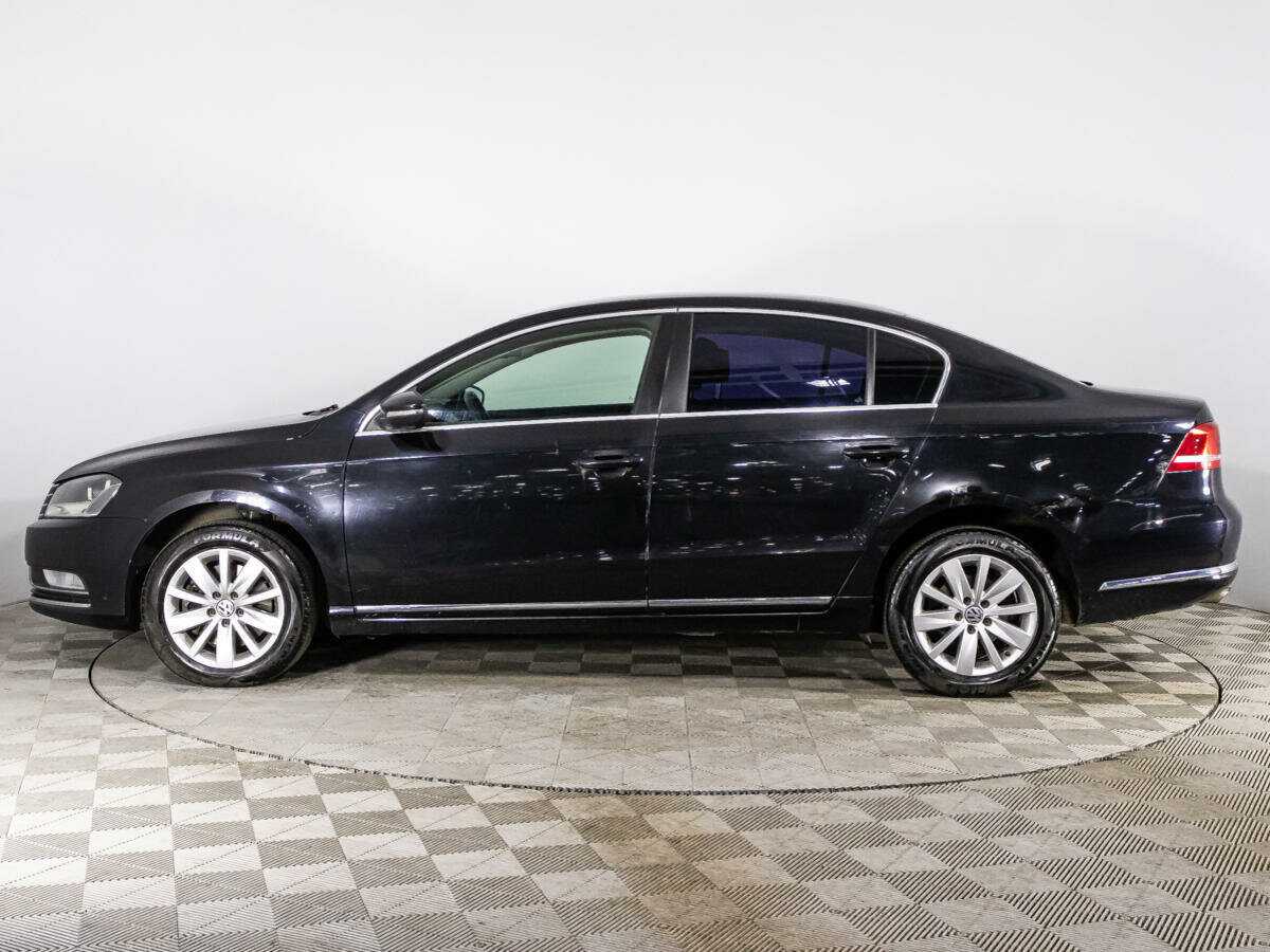 Volkswagen Passat с пробегом — 2013 год. Фото: #7