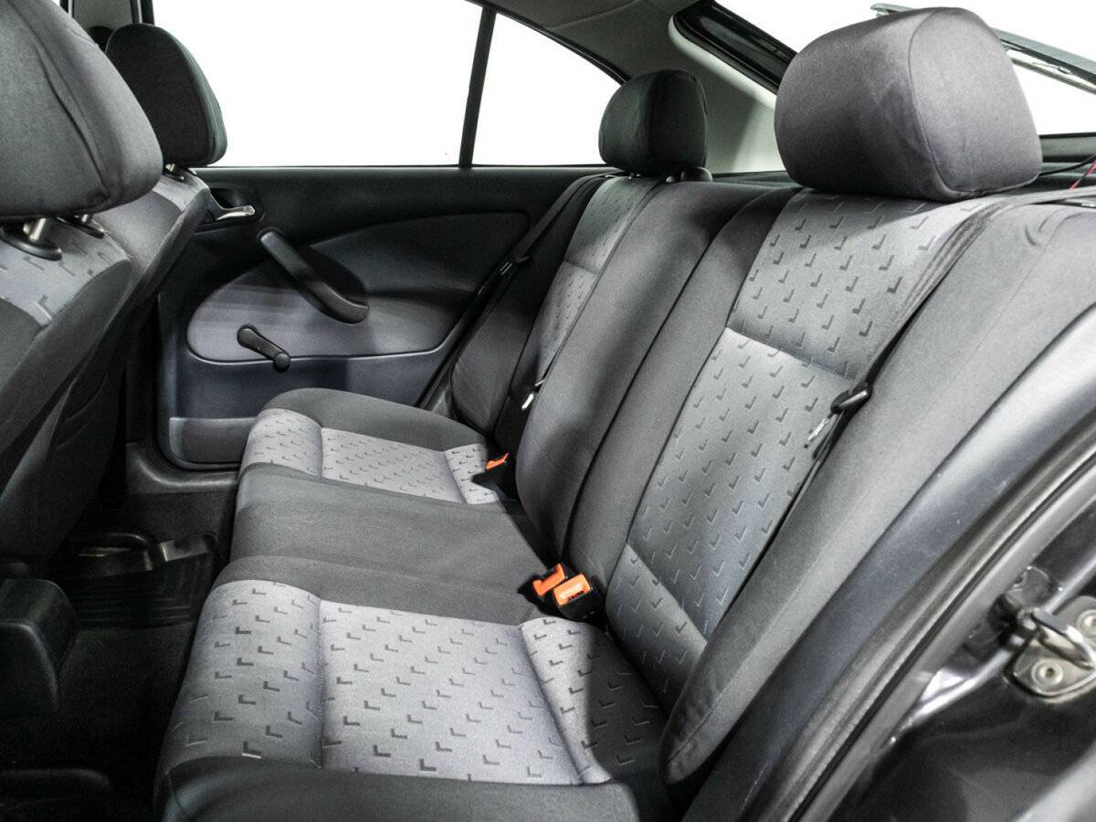 Skoda Octavia с пробегом — 2006 год. Фото: #9