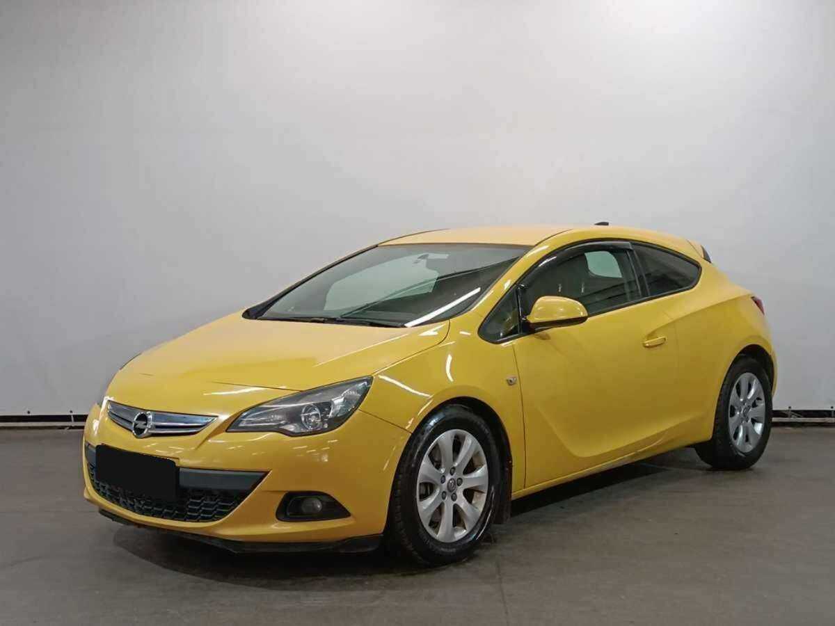 Opel Astra с пробегом — 2013 год. Фото: #0