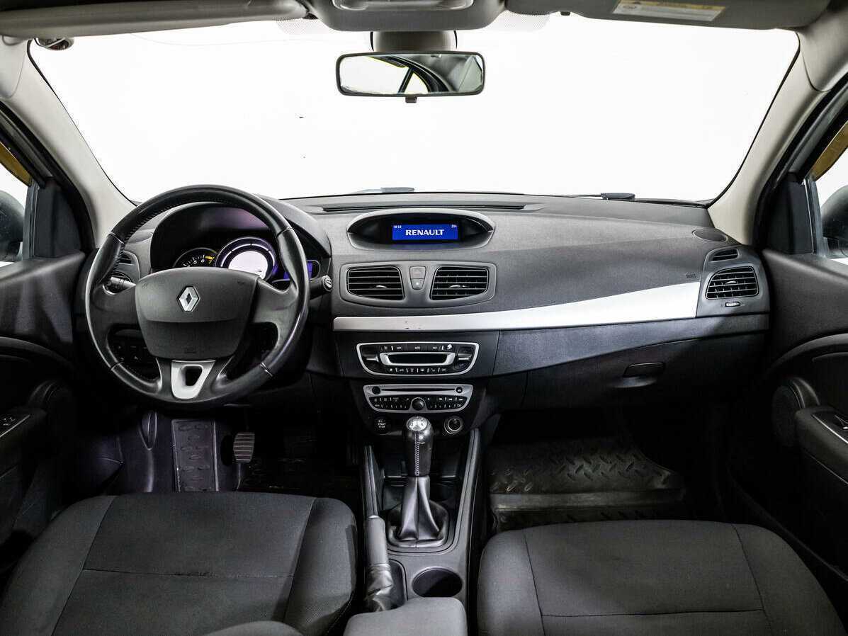 Renault Fluence с пробегом — 2013 год. Фото: #12