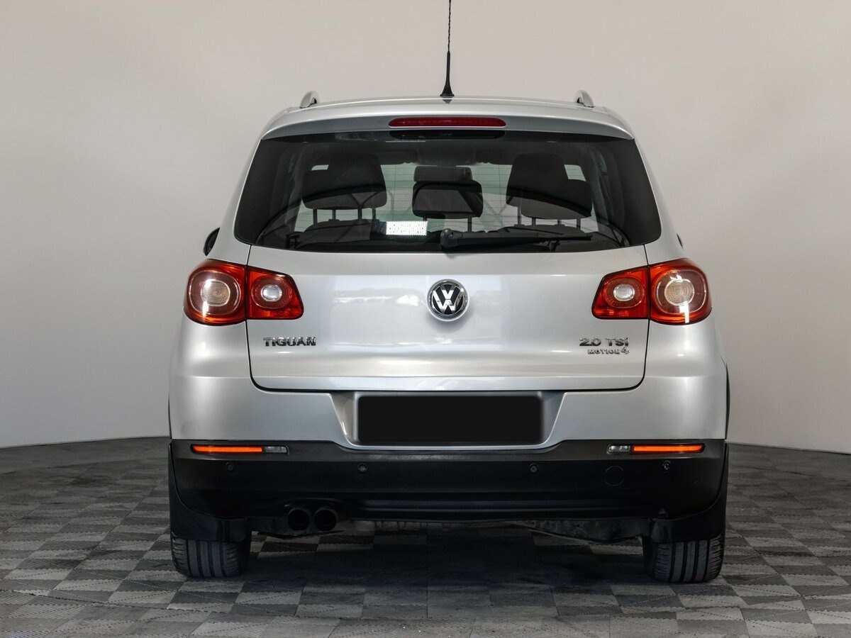 Volkswagen Tiguan с пробегом — 2010 год. Фото: #4
