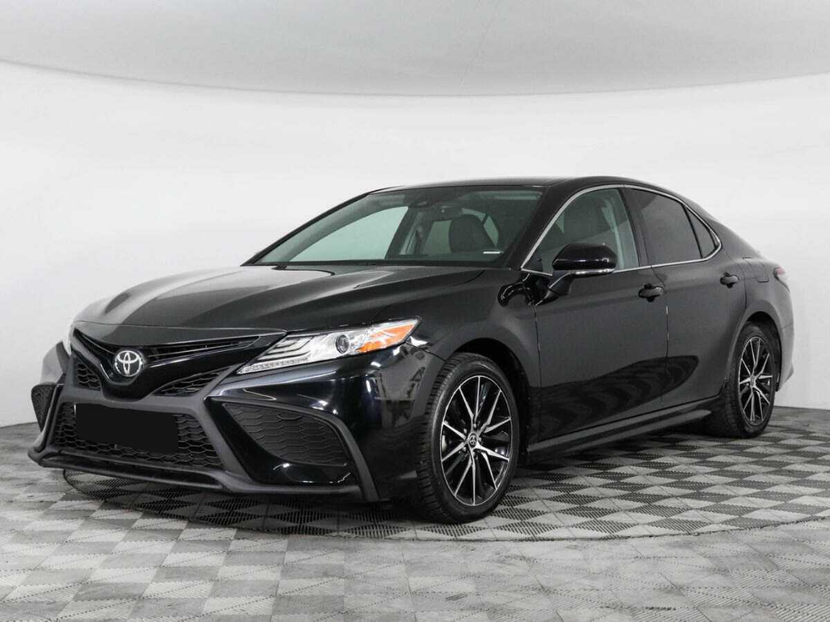 Toyota Camry с пробегом — 2022 год. Посмотреть фото
