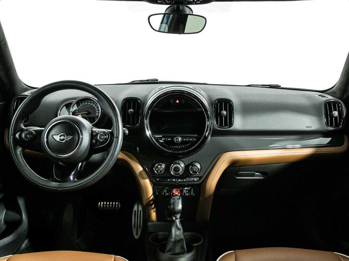 Mini Countryman с пробегом — 2017 год. Фото: #12