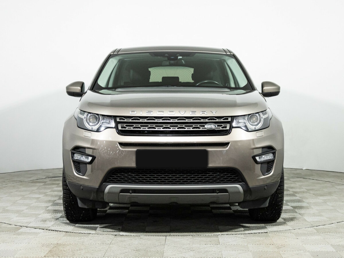 Land Rover Discovery Sport с пробегом — 2017 год. Фото: #1