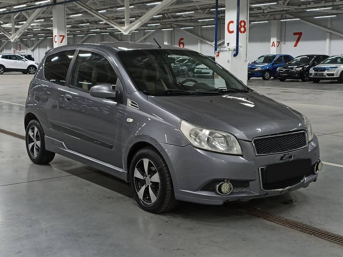 Chevrolet Aveo с пробегом — 2008 год. Фото: #2