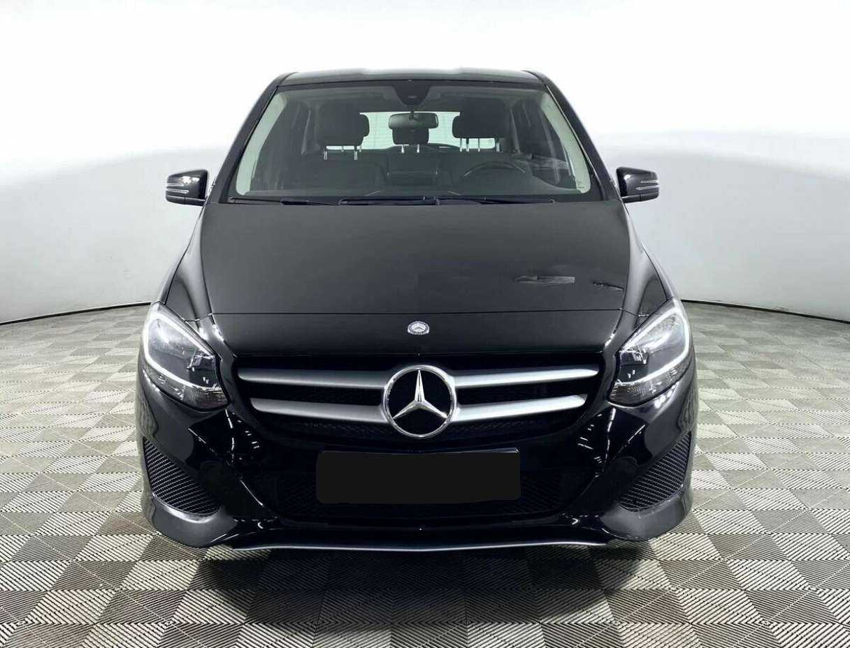Mercedes-Benz B-Класс с пробегом — 2015 год. Фото: #1
