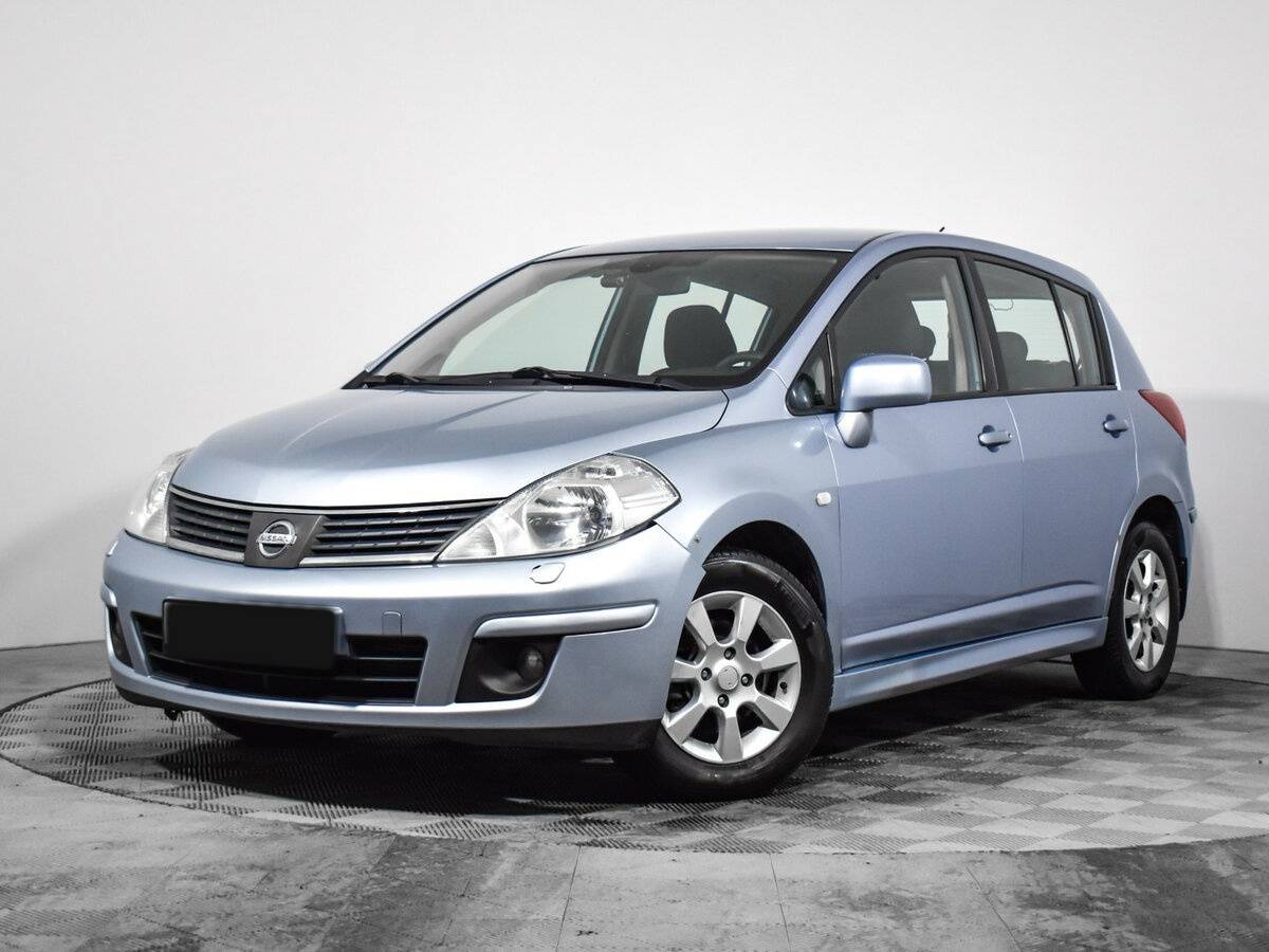 Nissan Tiida с пробегом — 2010 год. Фото: #0