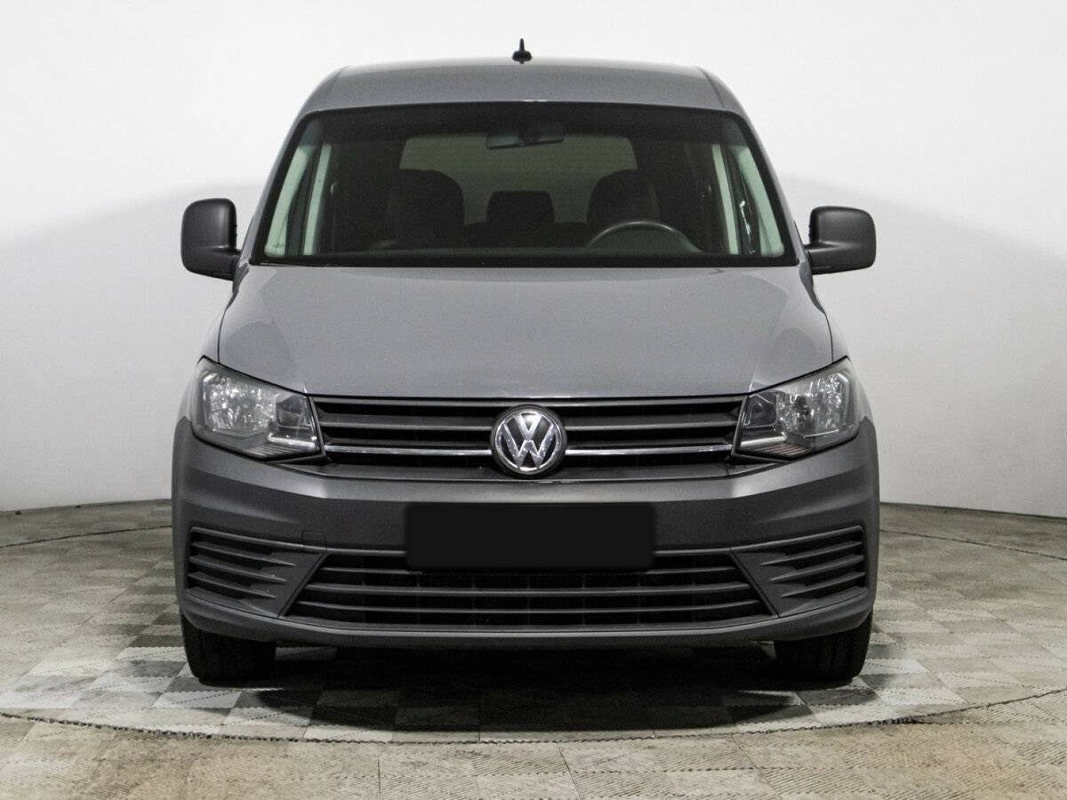 Volkswagen Caddy с пробегом — 2017 год. Фото: #1