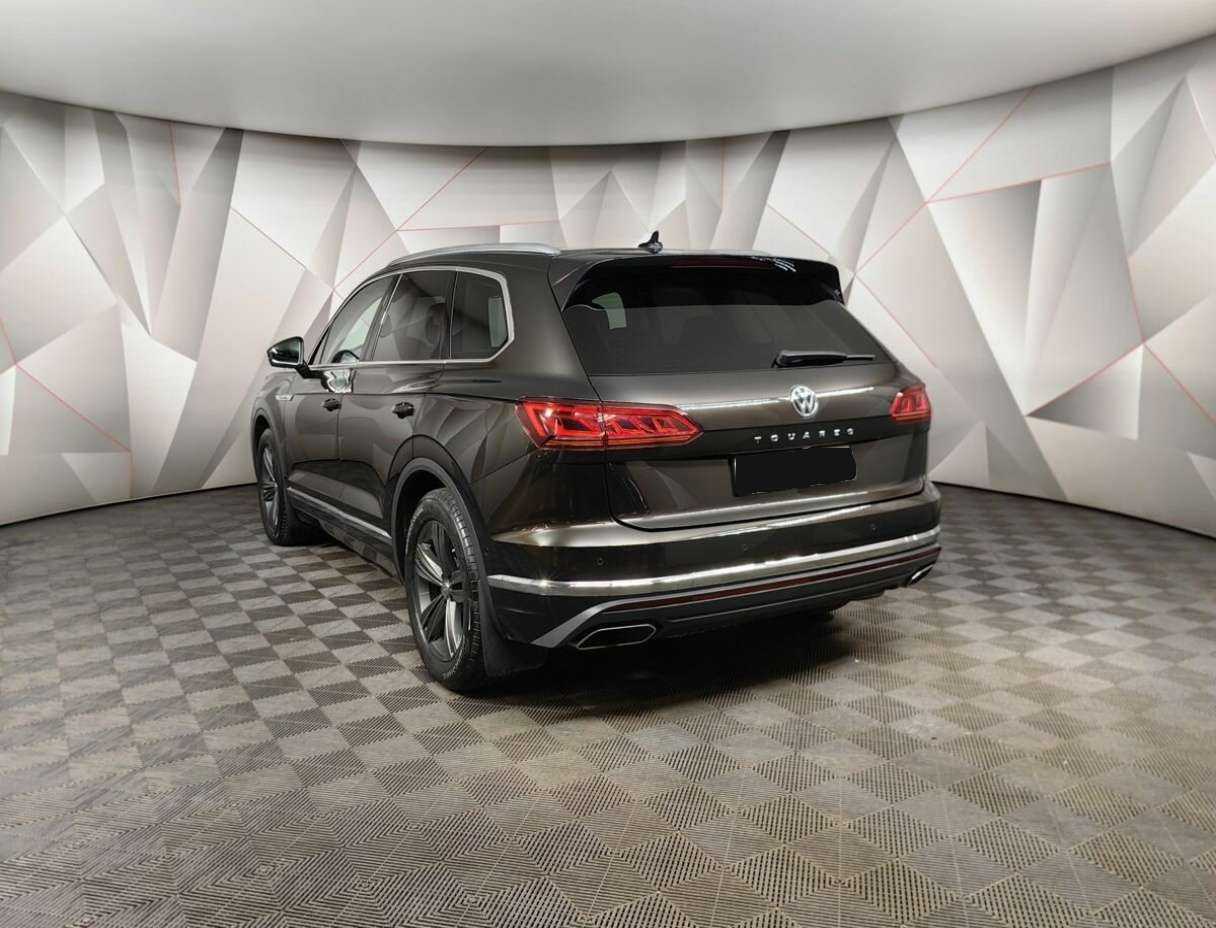 Volkswagen Touareg с пробегом — 2019 год. Фото: #3