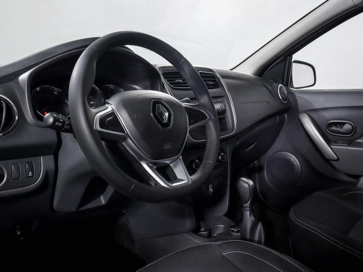 Renault Logan с пробегом — 2022 год. Фото: #10