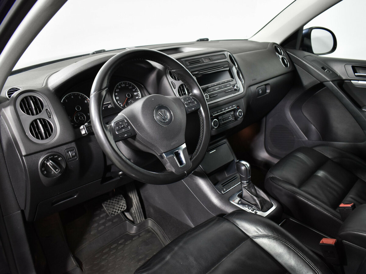Volkswagen Tiguan с пробегом — 2011 год. Фото: #8
