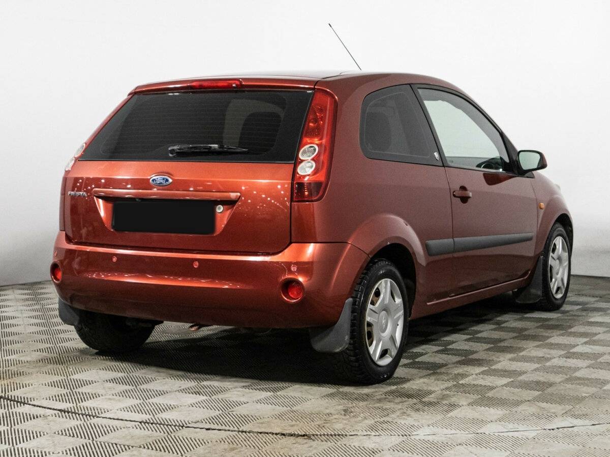 Ford Fiesta с пробегом — 2007 год. Фото: #4