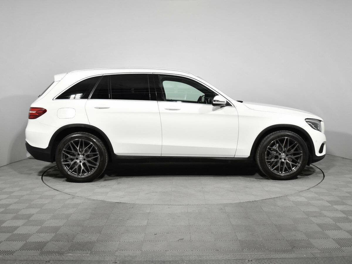 Mercedes-Benz GLC с пробегом — 2018 год. Фото: #3