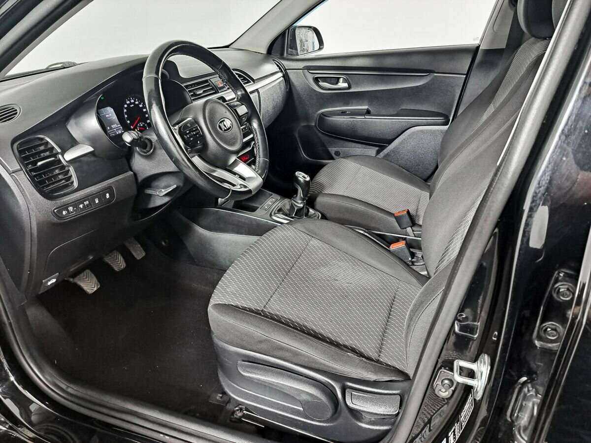 Kia Rio с пробегом — 2017 год. Фото: #13
