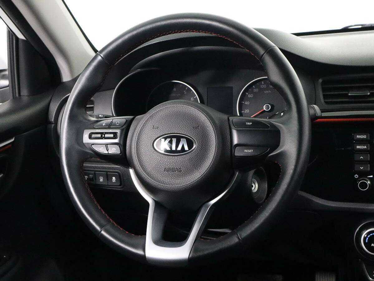 Kia Rio с пробегом — 2020 год. Фото: #11