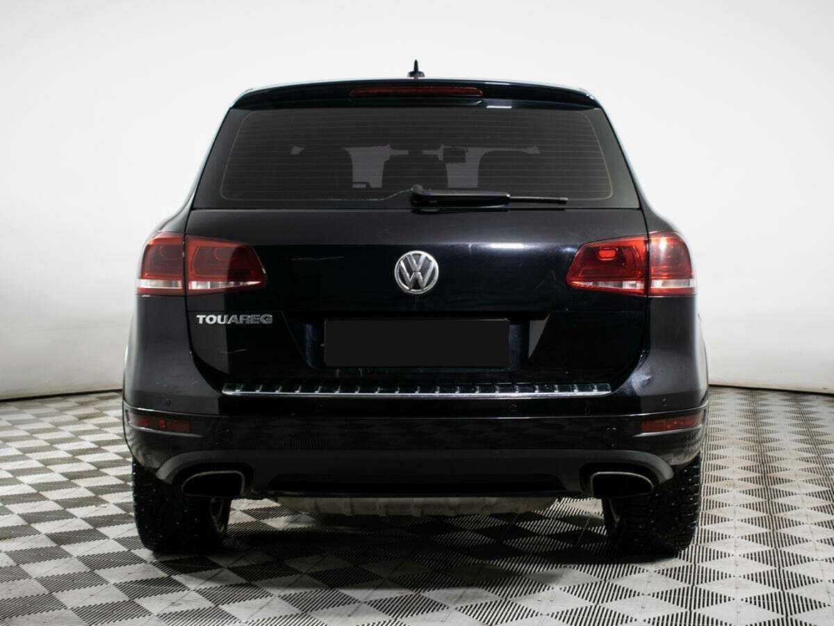 Volkswagen Touareg с пробегом — 2012 год. Фото: #5