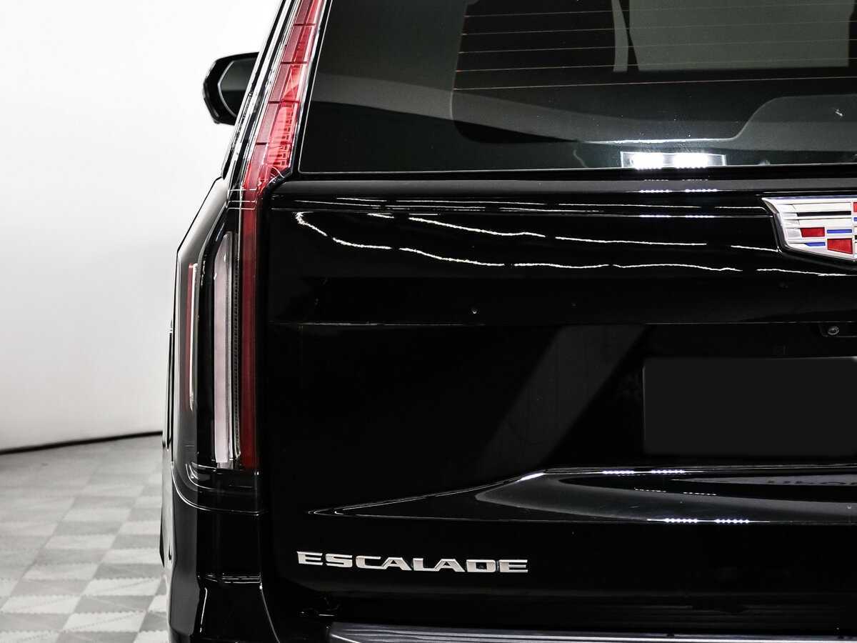 Cadillac Escalade-V с пробегом — 2022 год. Фото: #26