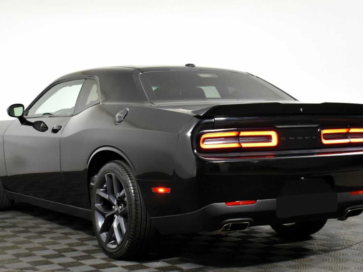 Dodge Challenger с пробегом — 2020 год. Фото: #4