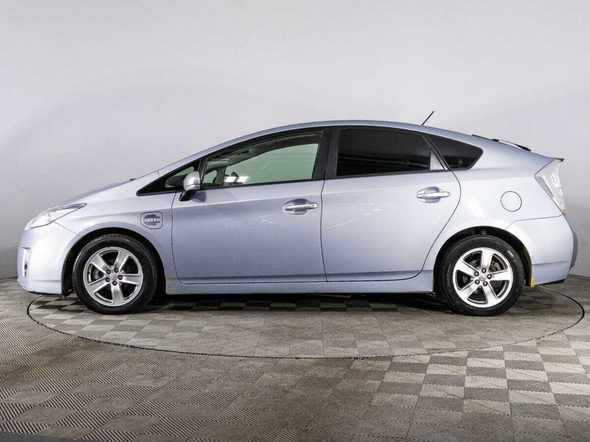 Toyota Prius с пробегом — 2010 год. Фото: #7