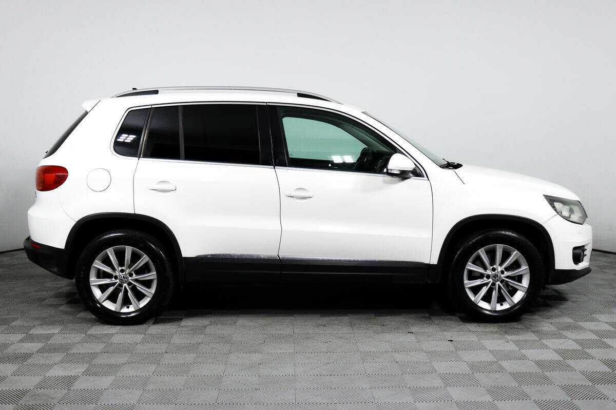 Volkswagen Tiguan с пробегом — 2011 год. Фото: #3
