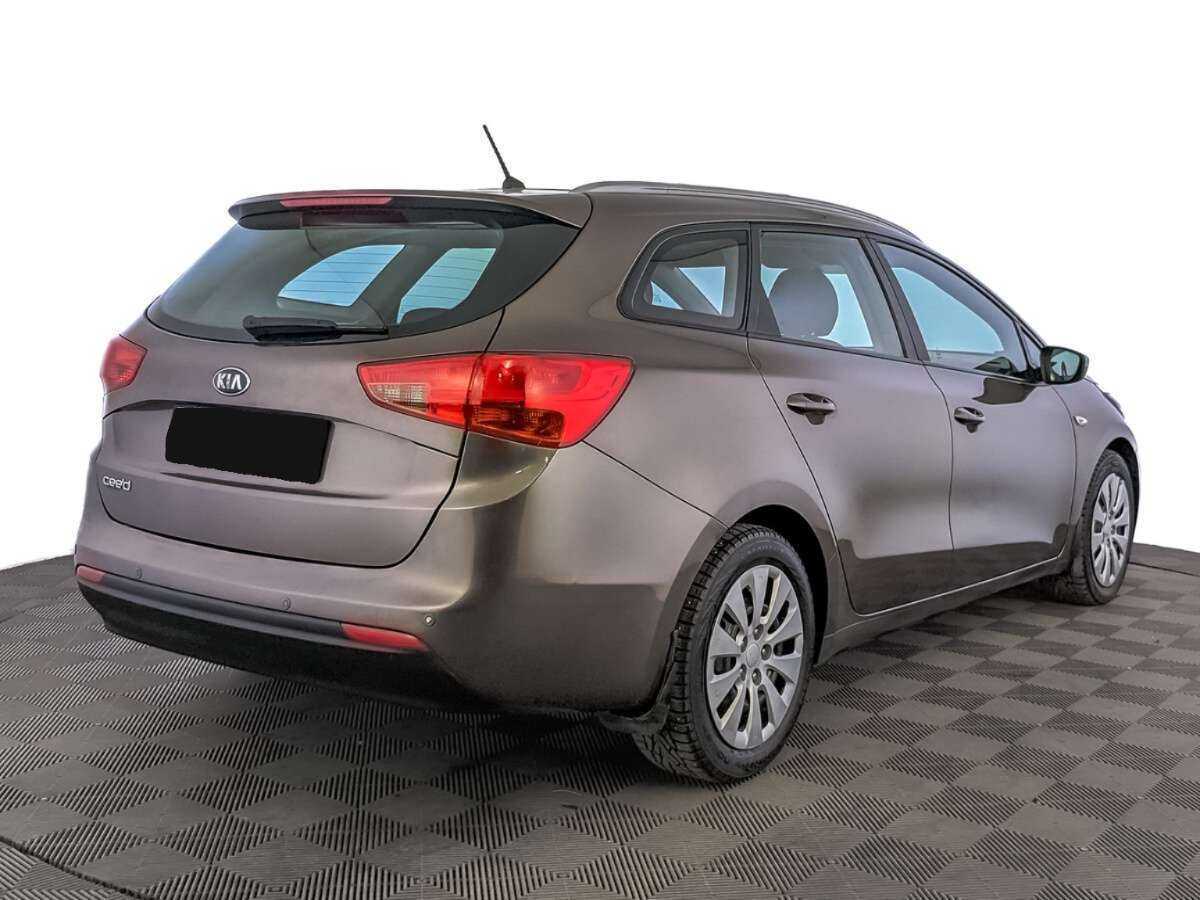 Kia Ceed с пробегом — 2015 год. Фото: #4