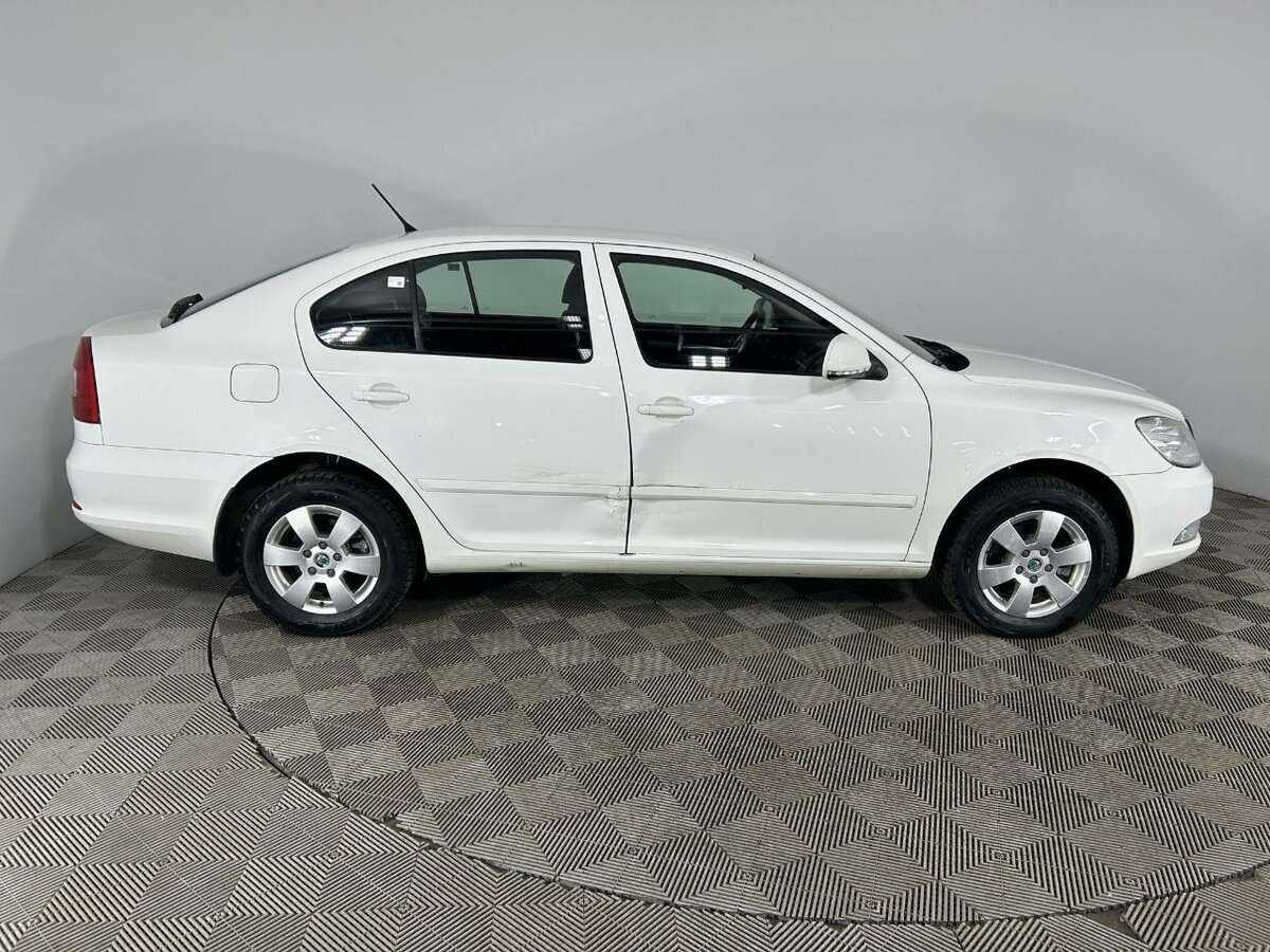 Skoda Octavia с пробегом — 2011 год. Фото: #3