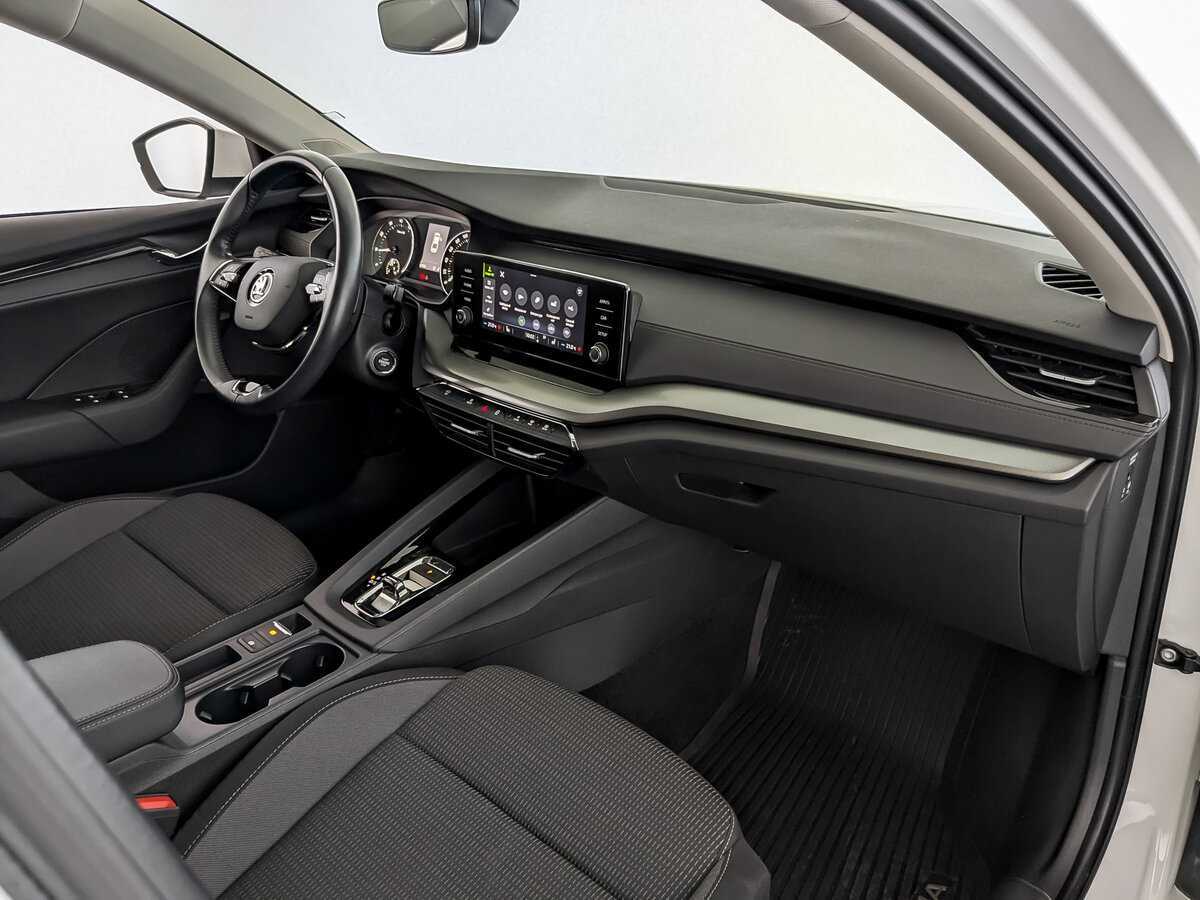 Skoda Octavia с пробегом — 2021 год. Фото: #10