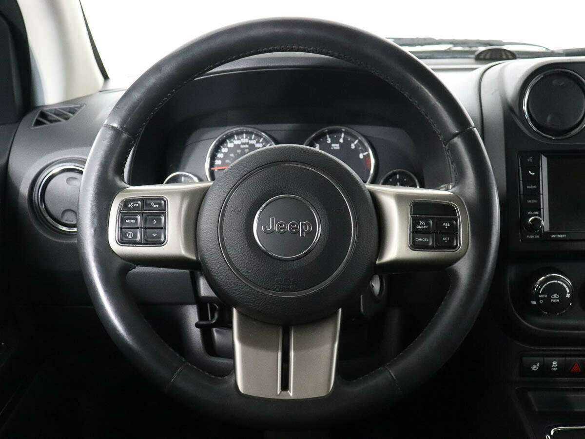 Jeep Compass с пробегом — 2012 год. Фото: #12
