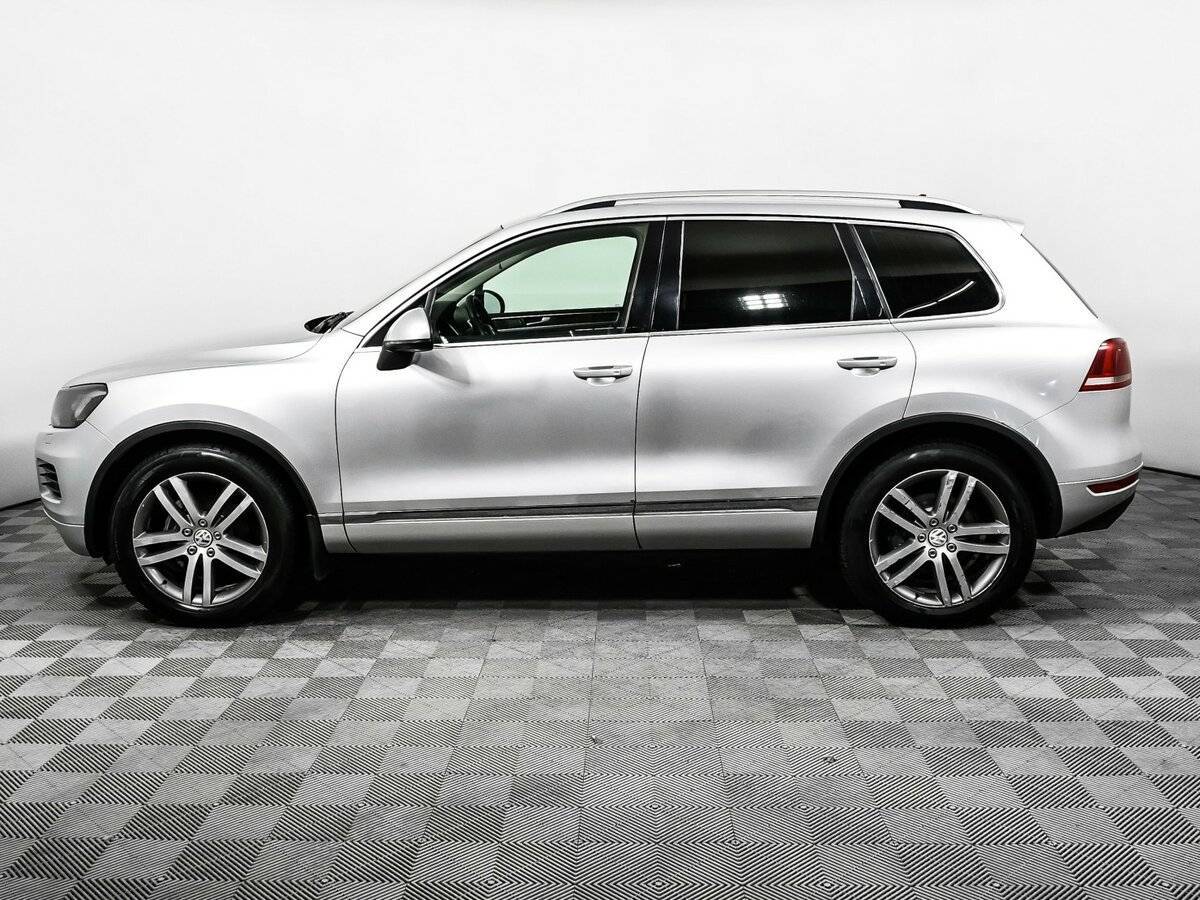 Volkswagen Touareg с пробегом — 2011 год. Фото: #7