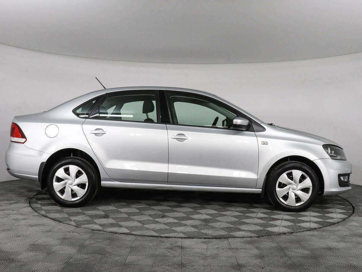 Volkswagen Polo с пробегом — 2016 год. Фото: #3