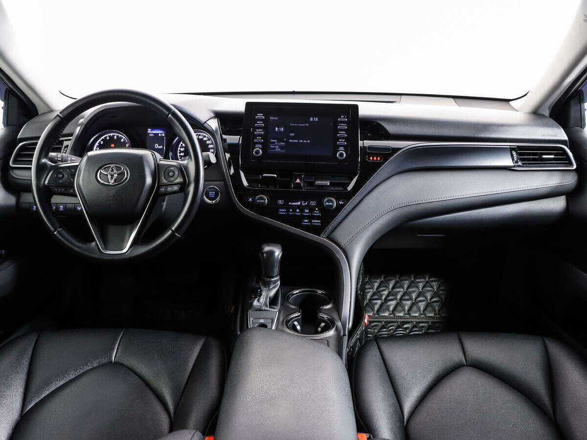 Toyota Camry с пробегом — 2021 год. Фото: #7