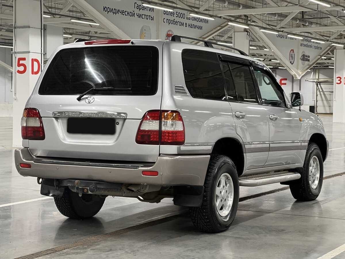 Toyota Land Cruiser с пробегом — 2006 год. Фото: #4