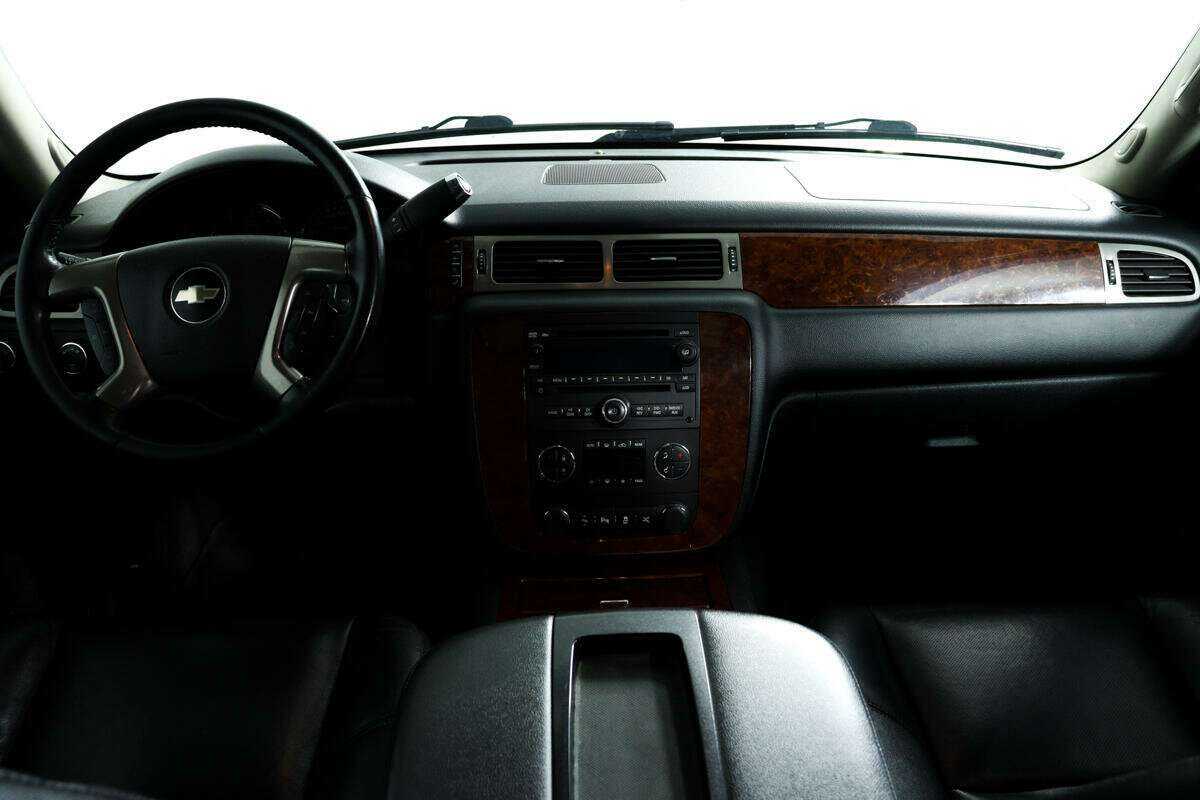 Chevrolet Tahoe с пробегом — 2013 год. Фото: #10