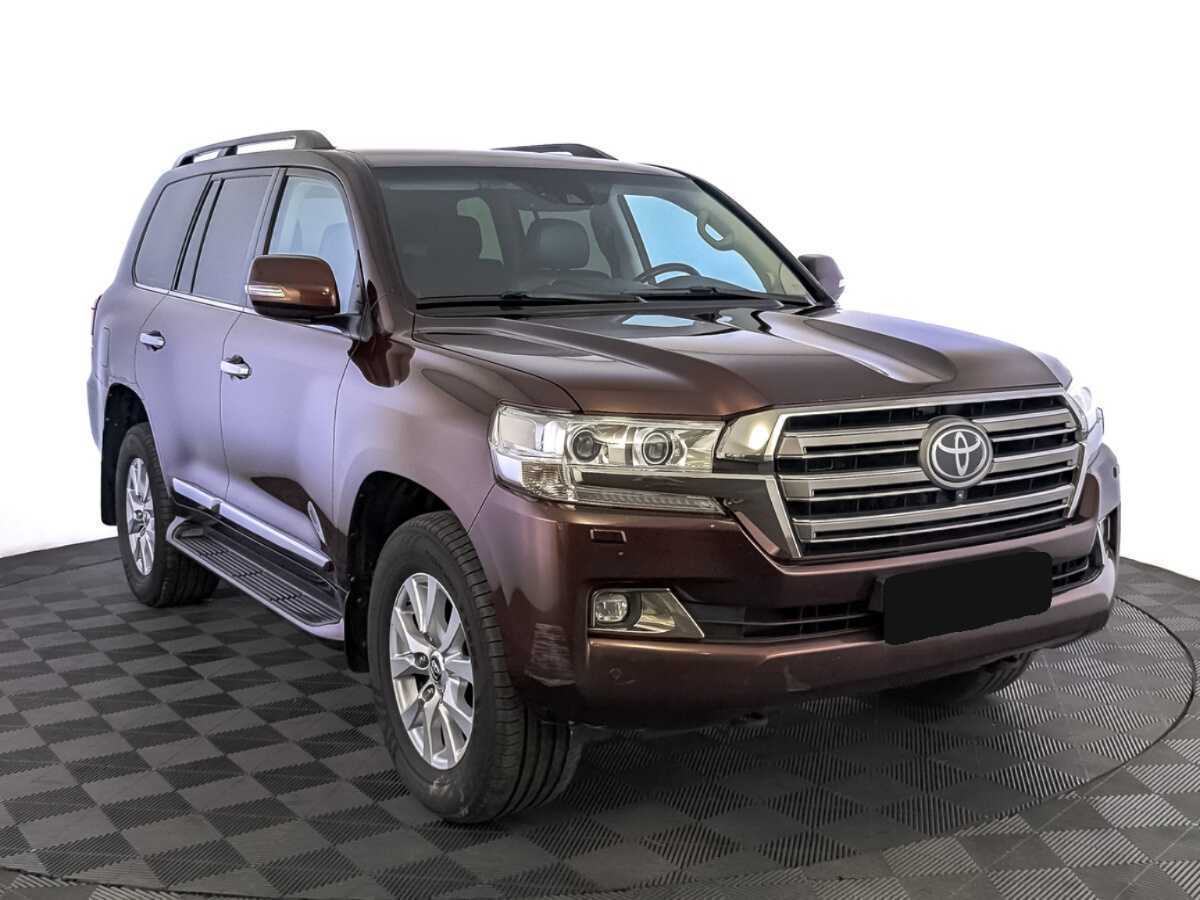 Toyota Land Cruiser с пробегом — 2017 год. Фото: #2