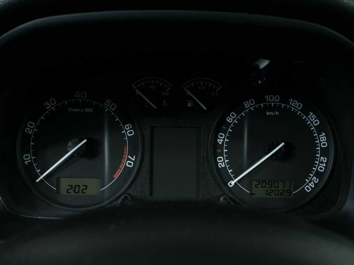 Skoda Octavia с пробегом — 2008 год. Фото: #10