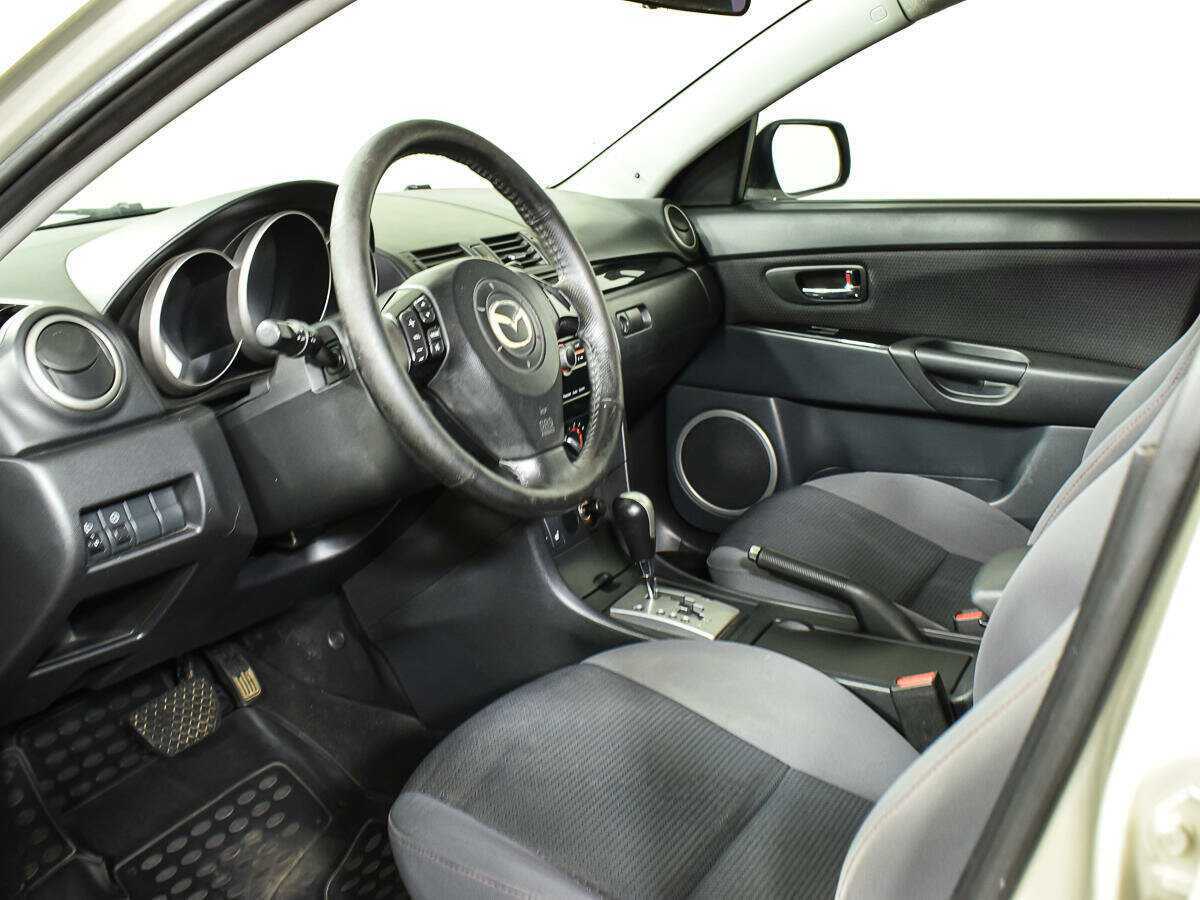 Mazda 3 с пробегом — 2008 год. Фото: #12