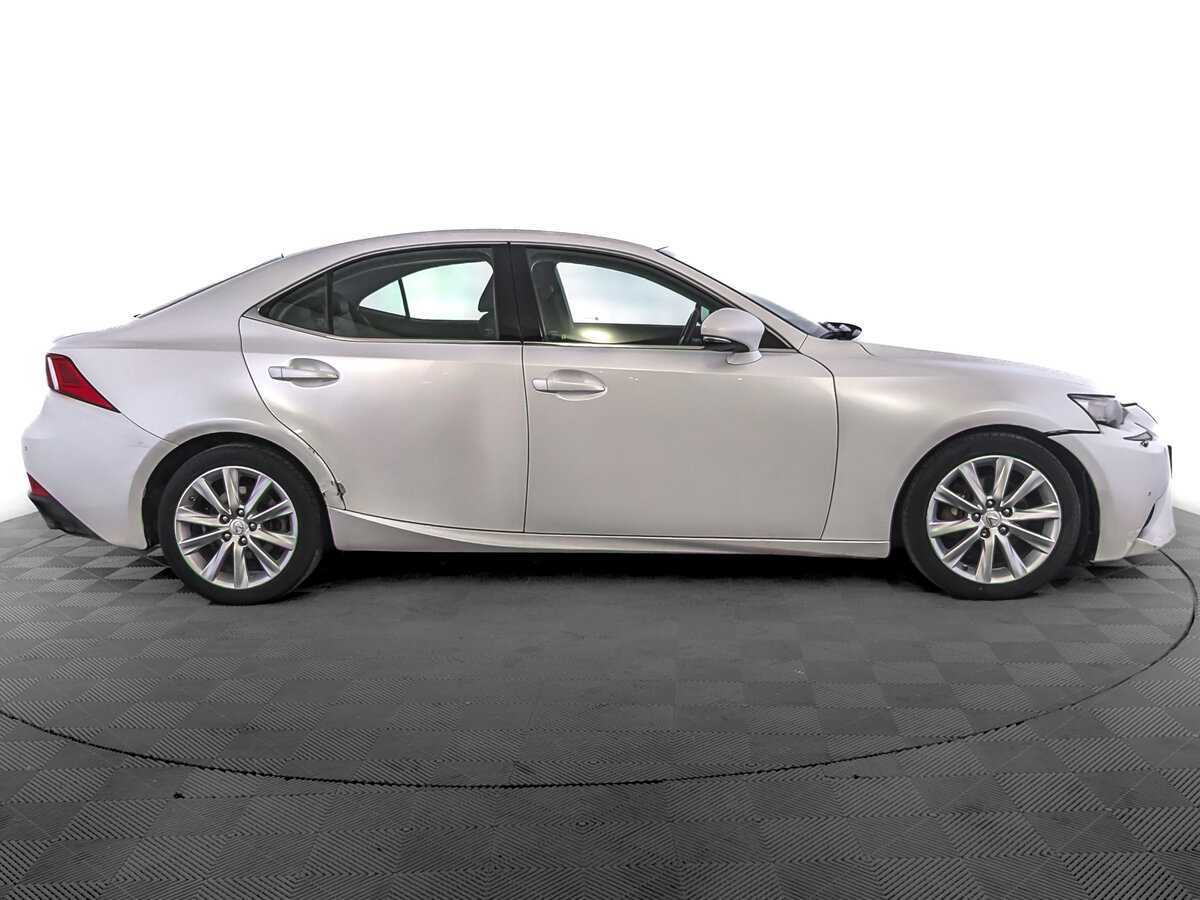 Lexus IS с пробегом — 2014 год. Фото: #3