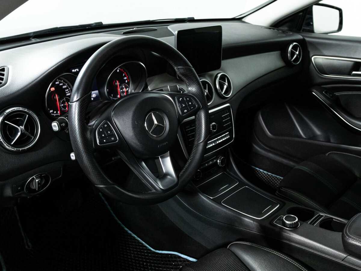 Mercedes-Benz CLA с пробегом — 2017 год. Фото: #10