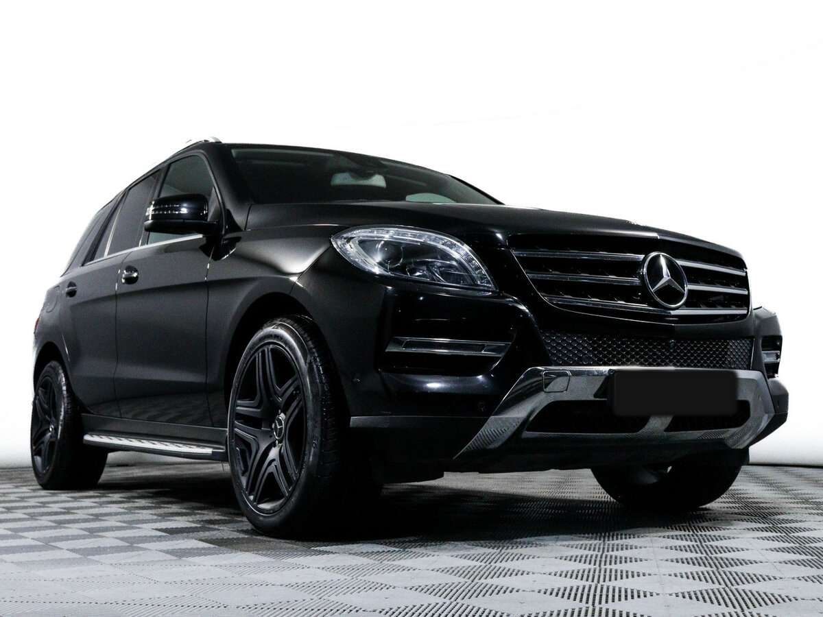 Mercedes-Benz M-Класс с пробегом — 2015 год. Фото: #15
