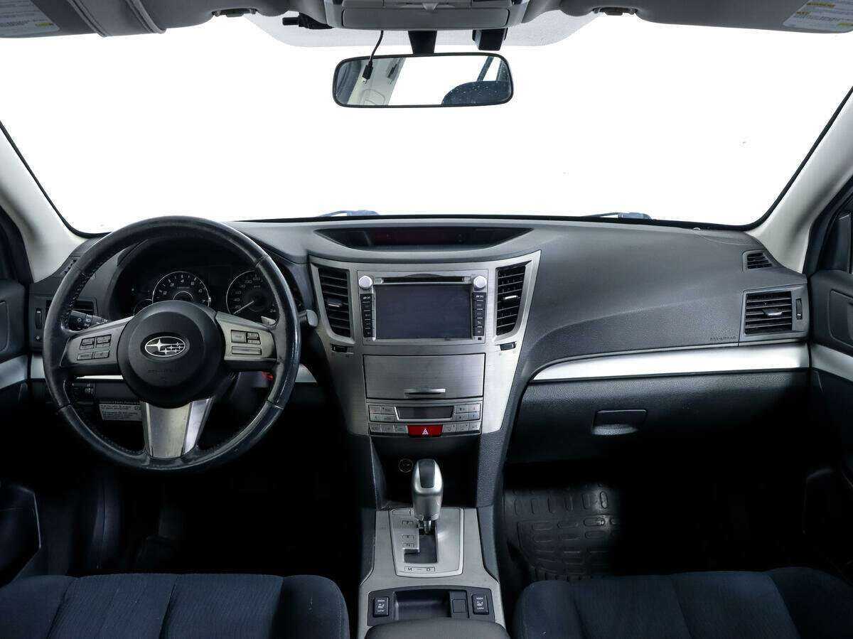 Subaru Legacy с пробегом — 2010 год. Фото: #7