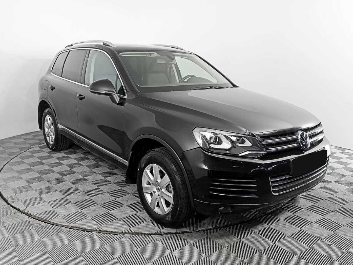 Volkswagen Touareg с пробегом — 2013 год. Фото: #2