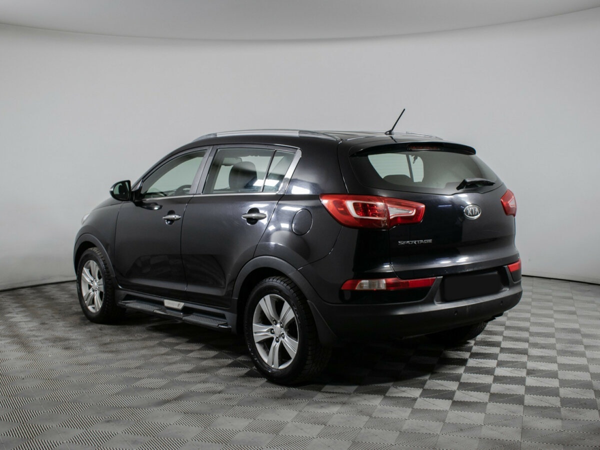 Kia Sportage с пробегом — 2011 год. Фото: #6