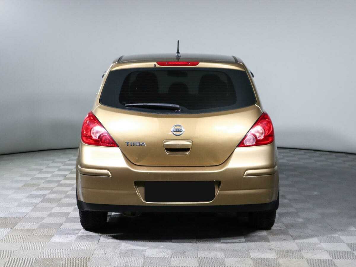 Nissan Tiida с пробегом — 2007 год. Фото: #3
