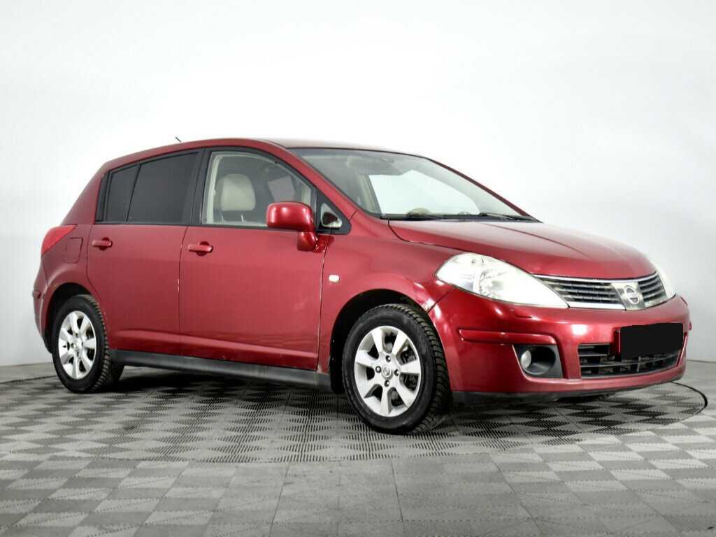 Nissan Tiida с пробегом — 2008 год. Фото: #2