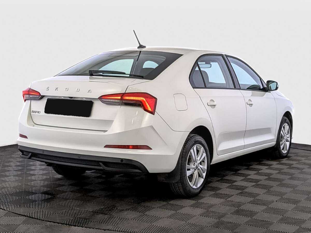 Skoda Rapid с пробегом — 2020 год. Фото: #4