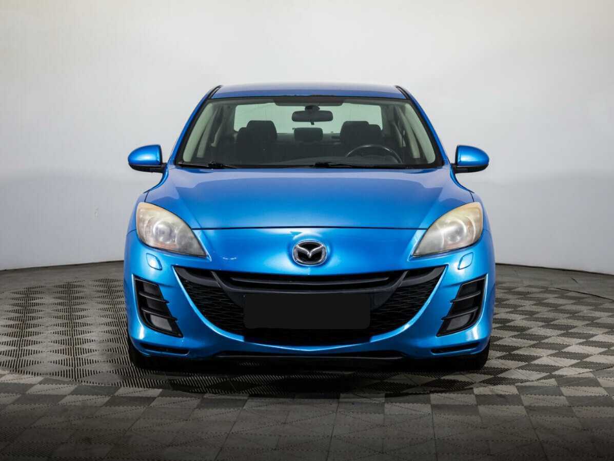 Mazda 3 с пробегом — 2010 год. Фото: #1